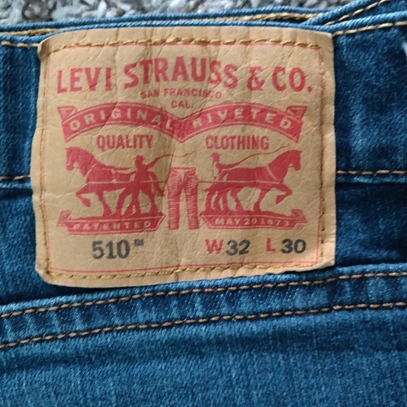 Men's Levi's - Picture 2 of 3